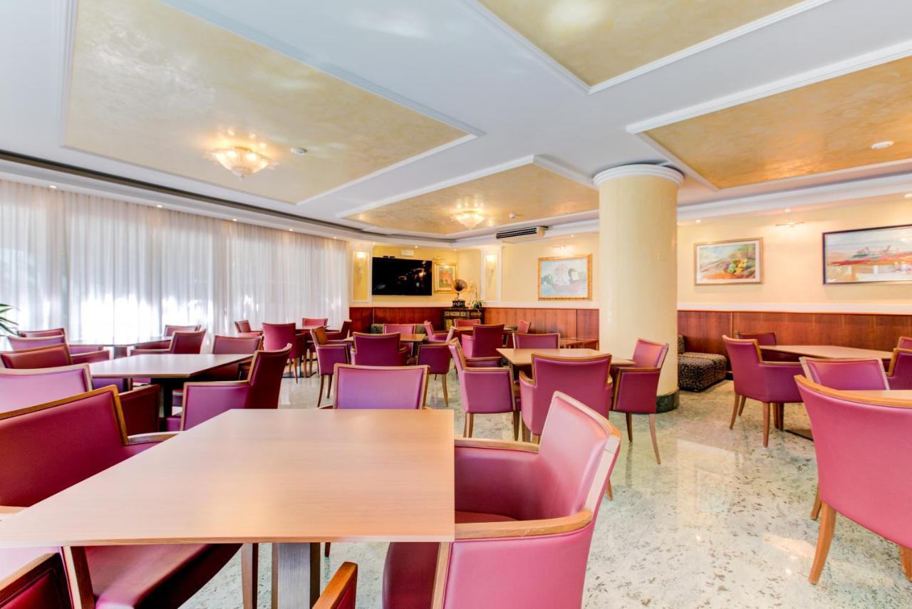 Hotel Verona Cesenatico Esterno foto